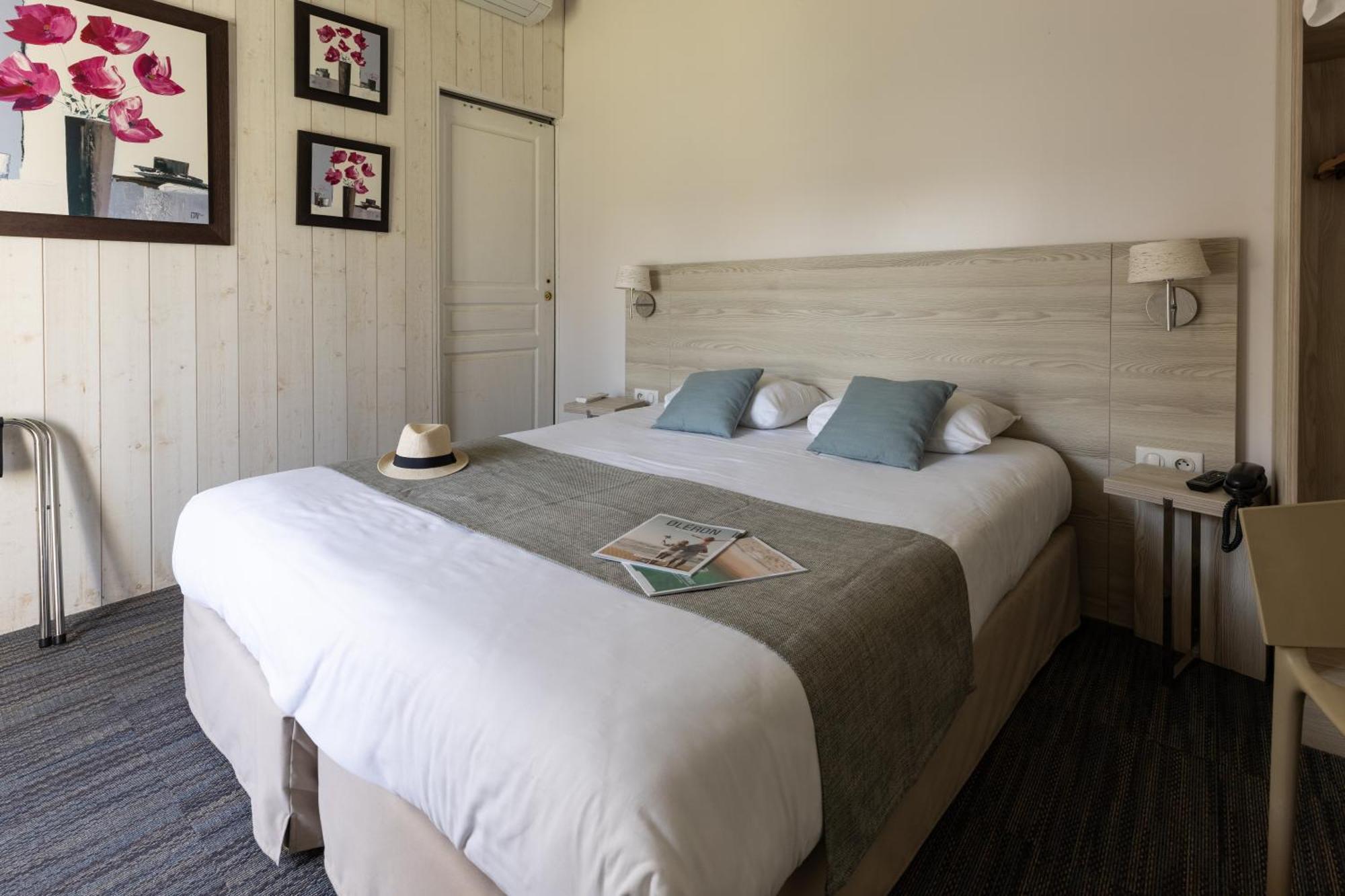 Hotel Logis De La 3*