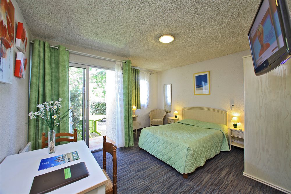 Logis De La Hotel